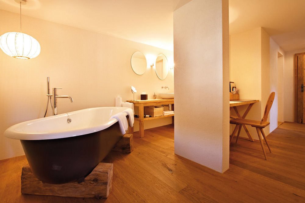 Maiensaesshotel Guarda Val لينتسرهايدي المظهر الخارجي الصورة